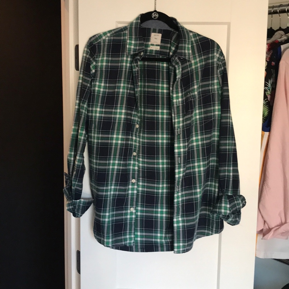 Gap medium boyfriend fit plaid shirt